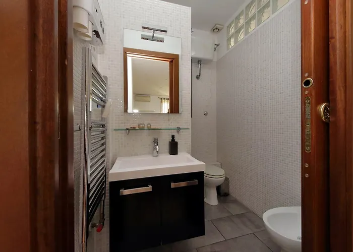 Stazione Trastevere 3br Flat By Flatinrome Apartment Rom