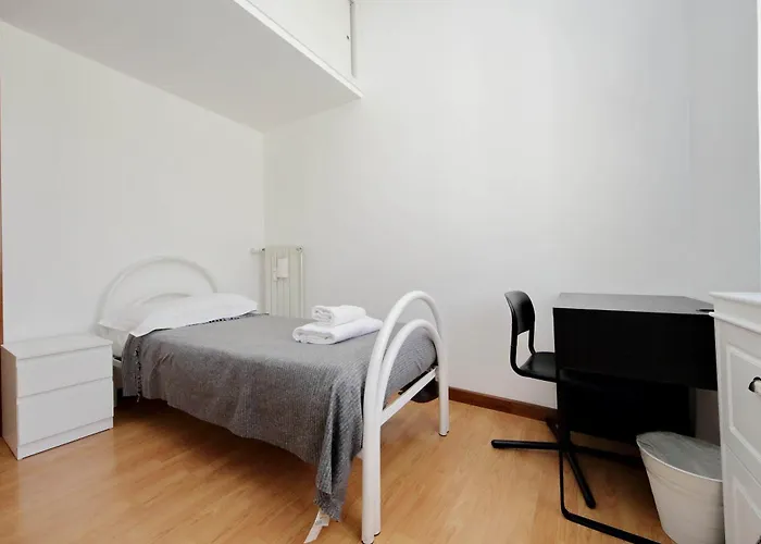 Stazione Trastevere 3br Flat By Flatinrome * Rom