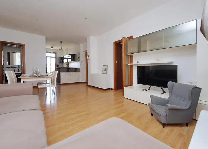 Apartment Stazione Trastevere 3br Flat By Flatinrome Rom